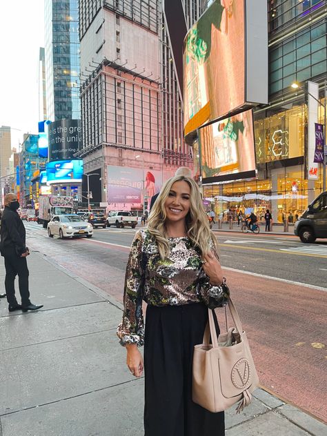 This was my look for a play on Broadway. Some cute palazzo pants and this sequin top. The place or not as formal as they used to be but you still want to look nice. Broadway Show Outfit, New York Broadway, Broadway Plays, Broadway Show, Play Outfit, Broadway Musical, On My Way, Sequin Top, Lady Dior Bag