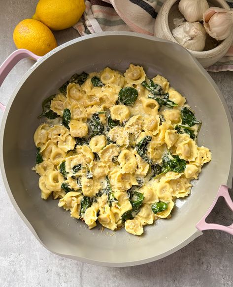 Tortellini Pasta With Spinach, Lemon Spinach Tortellini, Creamy Lemon Tortellini, Tortellini Spinach Recipes, Lemon Tortellini, Spinach And Ricotta Tortellini, Pasta With Lemon Sauce, Garlic Tortellini, Spinach And Cheese Ravioli