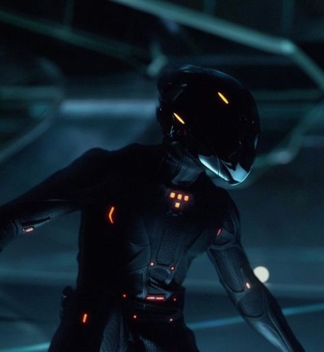 Tron Legacy Shepard Mass Effect, Tron Art, Sara Ryder, John 117, Tron Legacy, Futuristic Style, Fallen Heroes, Daft Punk, Big Hero 6