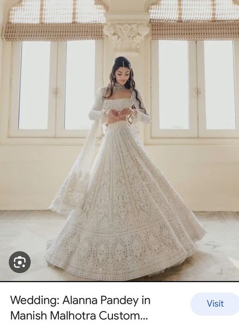 Alana Pandey Wedding Looks, Alana Pandey Wedding, Alana Pandey, Indian Wedding Theme, Muslimah Wedding Dress, Bridal Jewelry Sets Brides, Wedding Eye Makeup, Muslimah Wedding, Indian Wedding Outfits