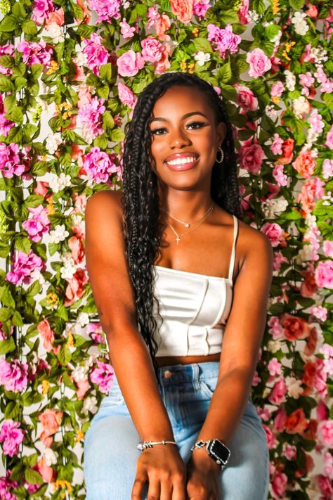 photoshoot ideas (flower background) Flower Background Photoshoot, 20th Birthday, Birthday Photoshoot, Flower Backgrounds, Flower Petals, Birthday, Floral, Flowers