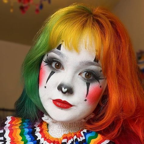 Clown Eyeshadow, Clown Lipstick, Rainbow Clown, Pierrot Makeup, Black Clown, Casual Clown Makeup, Clown Black And White Makeup, Vintage Clown Makeup, Clown Girl