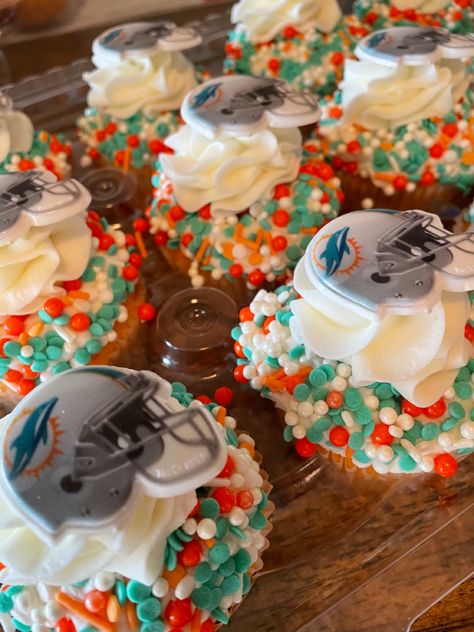 Dolphin Cupcakes, Miami, Cake