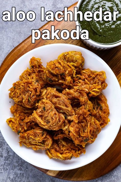 Potato Aloo, Aloo Pakoda, Potato Pakora, Hebbars Kitchen, Yoghurt Dip, Recipes Spicy, Pakora Recipe, Hebbar's Kitchen, Aloo Recipes