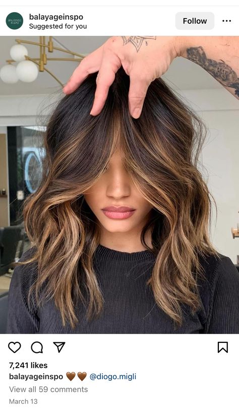 Black Hair Balayage, Haircuts For Medium Length Hair, Brown Hair Balayage, Fresh Hair, Hair Affair, Brown Hair With Highlights, Hair Inspiration Color, Medium Hair Cuts, Dark Brown Hair