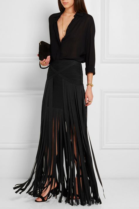 Fringed Skirt Outfit, Black Fringe Skirt Outfit, Long Fringe Skirt, Fringe Skirt Outfit, Fringe Outfit, Fringe Dresses, Illesteva Sunglasses, Skirt With Fringe, Fringe Clothing