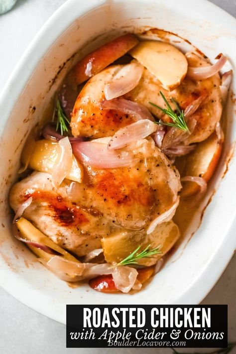 Roasted Chicken Breast Recipes, Chicken With Apples, Easy Roasted Chicken, Roasted Chicken Breasts, Fast And Easy Dinner, Roasted Fall Vegetables, Baked Chicken Recipes Easy, Roasted Apples, Sunday Dinner Recipes