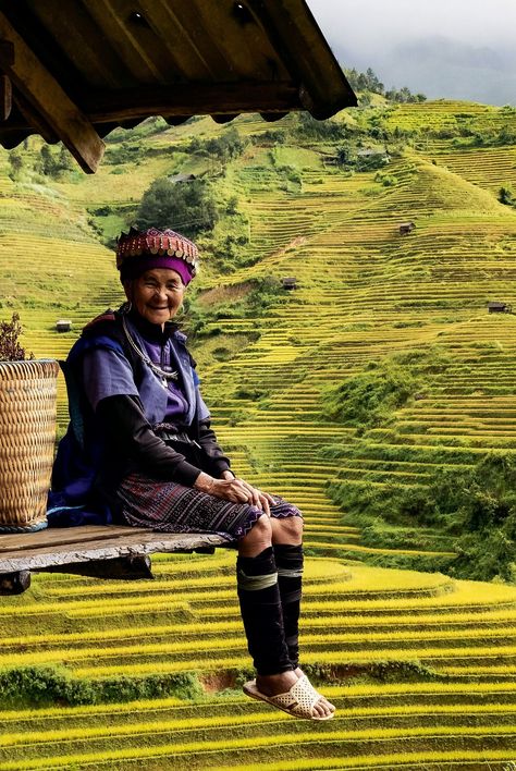 Trundle through Vietnam's untouched countryside and old settlements, or battle uphill for the soaring views of the Hai Van Pass.

Jo Davey writes on destinations made for adventure in the April issue of Food and Travel.

📸 Unsplash; Hai Tran, Jean Papillon, Kyle Petzer

#foodandtravel #Vietnam #adventure #activetraveller Vietnam Adventure, Food And Travel, Travel Activities, Vietnam, Van, Travel