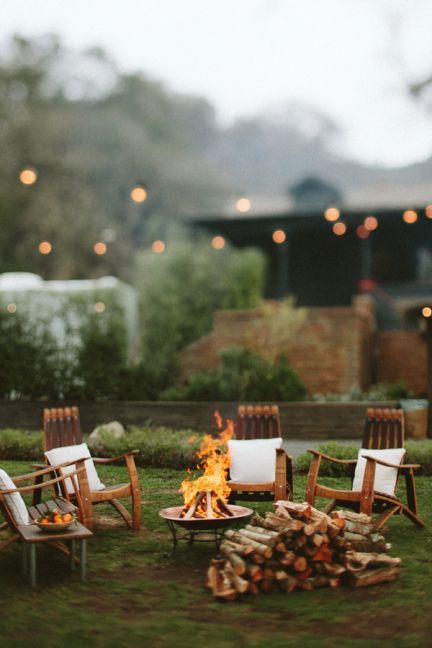 Backyard Fire, Fire Pit Backyard, Cool Ideas, Outdoor Fire, Outdoor Fire Pit, Outdoor Oasis, The Grass, A Fire, Happy Hour