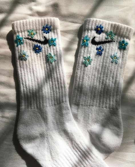 Cute embroidered socks. Custom made. Dm to order Embroidered Nike Socks, Sock Embroidery Ideas, Socks Embroidery, Floral Nikes, Socks Ideas, $5 Gift Ideas, Embroidered Socks, Clothes Embroidery Diy, Funky Gifts