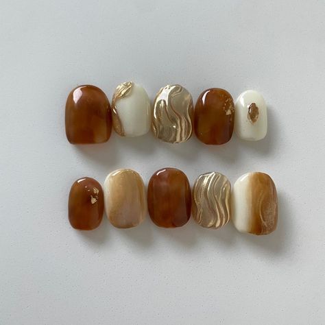 Nail Designs Brown And Gold, Nails Engagement, Makeup Nails Art, Nail Time, Cute Nails For Fall, Nail Art Designs Videos, Pearl Nails, Japanese Nails, Elegant Nails