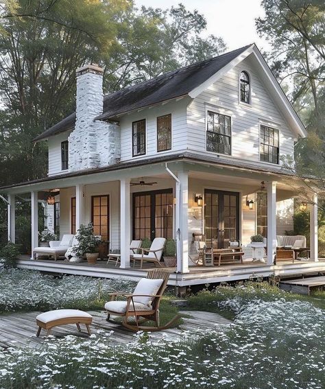 Elegant Farmhouse Decor, Wraparound Porch, Rustic Farmhouse Living Room, Tiny House Nation, Farmhouse Style House Plans, Casa Exterior, Tiny House Movement, Decoration Inspiration, Farmhouse Style House