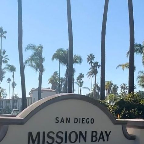 EVERYDAY CALIFORNIA ® on Instagram: "GIVEAWAY - Start the new year off with a mini vacation in sunny San Diego ☀️ We are partnering with @sdmissionbayresort to give one lucky winner the gift of relaxation and excitement just footsteps from the water! 🌊 This includes a 1 night stay on the bay 🏝️ at @sdmissionbayresort, $100 food & beverage credit to use at any restaurant on property 🌮 at @sdmissionbayresort, and Sea Cave Kayaking Tour for 2 in La Jolla Shores 🪸 with @everydaycalifornia   To enter:  Like this post Be following @sdmissionbayresort and @everydaycalifornia Tag the 3 friends in the comments For bonus entries: Repost on your story! Details:  The winner will be chosen on January 29th, 2024, and will be DM’d from @EverydayCalifornia. A message from any other account is not vali San Diego Mission, La Jolla Shores, Sea Cave, Mission Bay, Mini Vacation, 1st Night, Instagram Giveaway, 3 Friends, Stay The Night