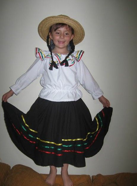 Campesina Colombian Girls, Folk Dresses, Diy Sewing Clothes, Outfit Combinations, Cheer Skirts, Diy Sewing, Diy Clothes, Dress Up, Couture