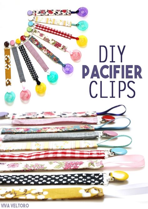 Pacifier Clips Diy, Cheap Christmas Gifts, Diy Baby Shower Gifts, Diy Bebe, Pacifier Clips, Beginner Sewing Projects Easy, Crafts To Make And Sell, Baby Diy, Pacifier Clip