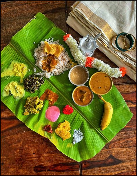 Kerala Rice
Avial,
Thoran, 
kootu curry ,
Pacchadi
Sambar, 
Payasam,
Papad,
Pickle,
Banana Chips
Banana ) Sadya Kerala, Onam Sadya, Kerala Food, A Banana, Banana Leaf, Vegetarian Dishes, Indian Food, Kerala, Indian Food Recipes