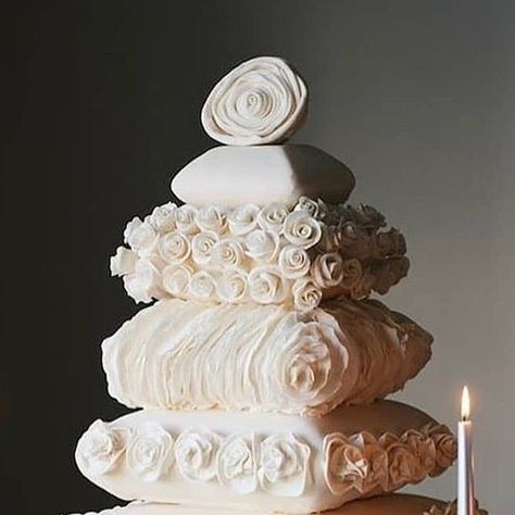 British Luxury Bridal Store on Instagram: "How stunning is this pillow cake by @elizabethscakeemporium? Tag a friend a friend or two who would love this cake. Photo by: Kate Nielen" Pillow Wedding Cakes, Pillow Cake, Pillow Cakes, Bridal Store, Cake Photo, Bridal Stores, Luxury Bridal, Tag A Friend, Wedding Stuff