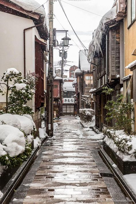 Snowy winter street in the Higashi Chaya District in Kanazawa, Japan.  #kanazawa #japan #japantravelcities Kanazawa Japan, Winter Street, Kanazawa, Snowy Winter, Japan