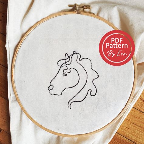 Excited to share the latest addition to my #etsy shop: Modern hand embroidery pattern PDF – Horse embroidery design for beginner - Minimalist Horse Head "Profile" https://etsy.me/36nRpil #handembroidery #embroiderydesigns #embroiderypattern #embroideryinspiration Horse Head Pattern, Head Profile, Modern Hand Embroidery Patterns, Modern Hand Embroidery, Horse Embroidery, Gift Embroidery, Blackwork Embroidery, Cute Embroidery, Laptop Screen