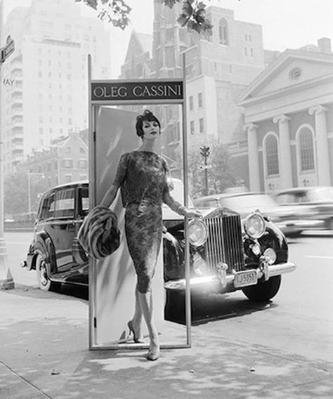 Ann St. Marie, Oleg Cassini, Park Avenue at 63rd Street, 1958 1 1950s Photos, Berenice Abbott, Fashion 50s, Mid Century Fashion, Magazine Vogue, Oleg Cassini, Fashion 1950s, Great Photographers, Vintage Glam