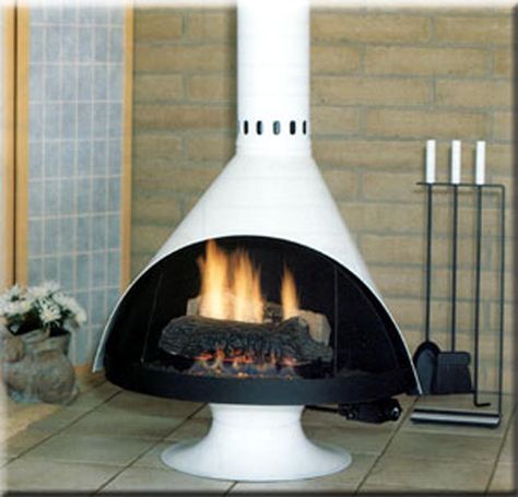 Retro Modern Gas Fireplaces Retro Fireplace, Scandinavian Fireplace, Propane Gas Fireplace, Malm Fireplace, Desert Cities, Vented Gas Fireplace, Standing Fireplace, Natural Gas Fireplace, Direct Vent Fireplace