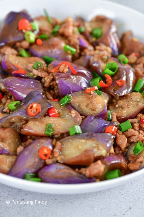 There are plenty of recipes you can cook eggplant. But for me, one of the best ways to have it is this one– this Stir Fry Eggplant recipe! Eggplant And Ground Pork Recipe, Eggplant Pork Recipes, Ground Turkey Eggplant Recipes, Chinese Aubergine Recipe, Eggplant Chinese Recipe, Authentic Chinese Food Recipes, Chinese Food Recipes Authentic, Eggplant With Minced Pork Recipe, Chinese Recipes Authentic