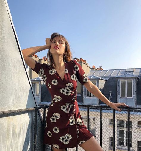 Rouje Outfit Parisienne, Rouje Clothing, Jeanne Damas Style, Burgundy Floral Dress, Style Parisienne, Jeanne Damas, French Girl Style, Fashion Vocabulary, French Girls