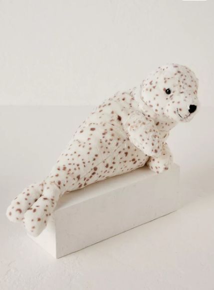 With cosy cream fur covered in freckles, Jellycat's Sigmund the Seal is the smiliest and friendliest toy everyone will love. Seal Plush, Jelly Cat, Gift Ideas For Kids, Unique Gift Ideas, Christmas Wishes, Animals For Kids, Plush Toy, Baby Animals, Jelly