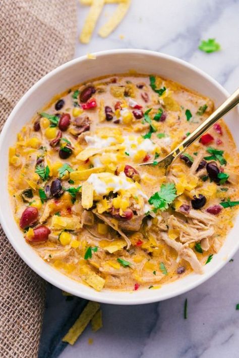 10 Yummy Soups For Fall Everyone Will Love - Society19 Tortilla Soup Crock Pot, Soup Tortilla, Slow Cooker Tortilla Soup, Tortilla Chicken, Healthy Chicken Tortilla Soup, Fajita Soup, Chicken Tortilla Soup Crock Pot, Creamy Chicken Tortilla Soup, Chicken Tortilla Soup Easy