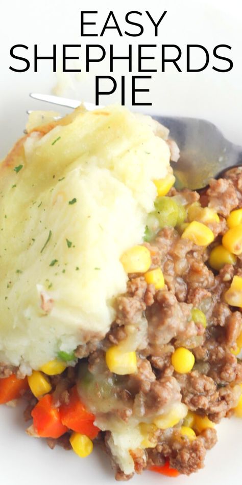 A delicious and tasty comfort food recipe, this easy shepherds pie will be ready for dinner in no time! #shepherdspie #groundbeef #dinnerrecipes Sheppards Pie Recipe, Shepards Pie Recipe, Easy Shepherds Pie, Chili Sin Carne, Meat Recipes For Dinner, Shepherds Pie Recipe, Beef Casserole Recipes, Shepherd's Pie, Shepherds Pie