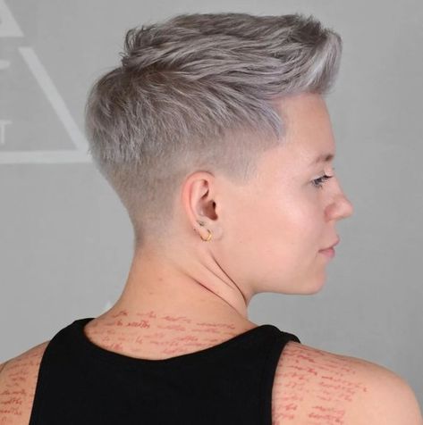 Short Undercut Ash Blonde Pompadour Short Pompadour For Women, Butch Haircuts Women, Side Shave Designs For Women, Womens Fade Haircut Short Hair, Pixie Haircut Undercut Shaved Sides, Very Short Pixie Haircut Shaved Sides, Short Pixie With Undercut, Women Fade Haircut, Female Fade Haircut