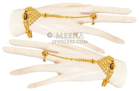 Hand Panja Design Gold, Gold Panja For Hand, Hand Panja, Ethnic Jewelry Gold, Hand Bracelet With Ring, Feet Bracelet, Bridal Jewelry Bracelets, Plain Gold Bangles, Mangal Sutra