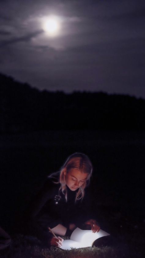 Pheobe Bridgers Lock Screen, Punisher Aesthetic Phoebe Bridgers, Phoebe Bridgers Punisher Aesthetic, Phoebe Bridgers Lockscreen, Pheobe Bridgers Wallpaper, Punisher Phoebe Bridgers, Punisher Aesthetic, Phoebe Bridgers Wallpaper, Phoebe Bridgers Aesthetic