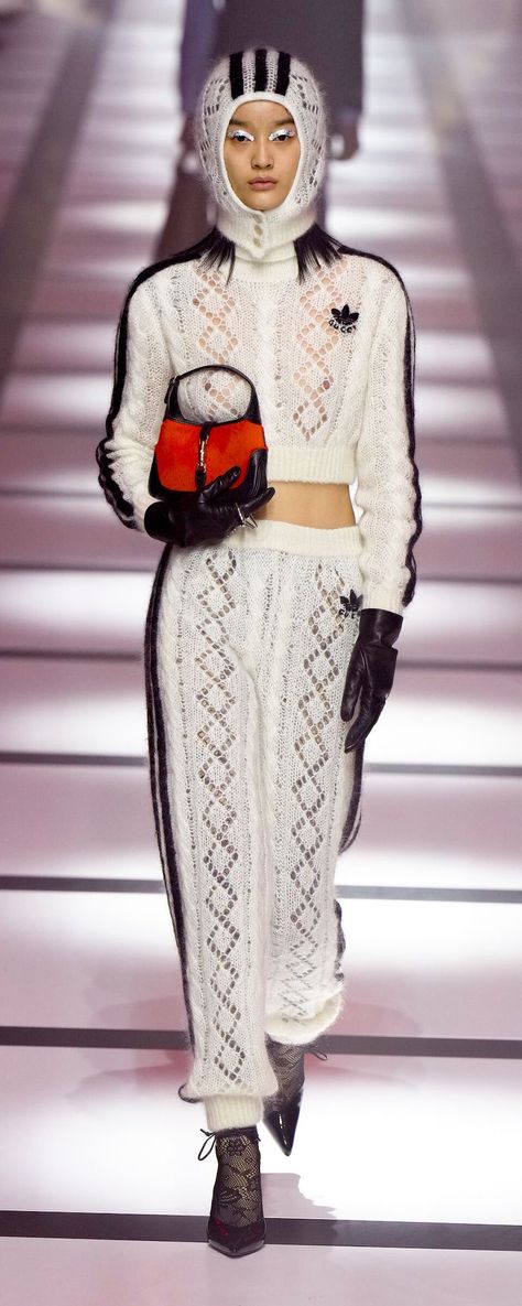 Gucci Fall-winter 2022-2023 - Ready-to-Wear - http://www.orientpalms.com/Gucci-8567 - ©ImaxTree Gucci Fall 2022, Sandra Backlund, Irina Shabayeva, Christopher Bailey, Lou Doillon, Christopher Raeburn, Fashion Fail, Tracy Reese, Knitwear Fashion