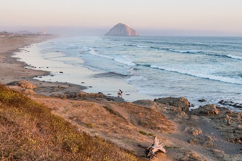 Here's how to plan a trip to Cayucos, the perfect California beach town (even in winter.) Cayucos California, Long Weekend Getaways, Plan A Trip, Bay View, North Beach, California Beach, Sunset Pictures, Whale Watching, Beach Town