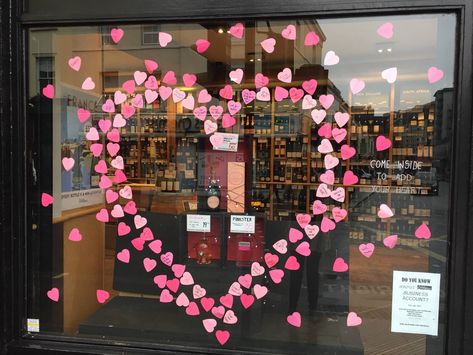 Valentine Windows Display, Valentines Window Display Classroom, Valentine Window Painting Ideas, Valentine Window Display Store Fronts, Valentines Day Window Decorations, Valentine Display Ideas Retail, Valentines Window Art, Valentines Day Decorations Restaurant, Valentines Window Painting