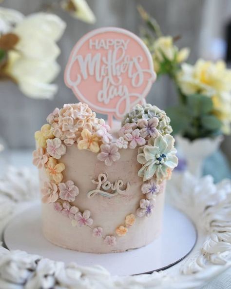 Mother's Day Cake Ideas, Coffe Mug Cake, Flower Pot Cake, Violet Cakes, Cherry Blossom Cake, Pavlova Cake, Healthy Birthday, Mothers Day Desserts, Birthday Cake For Mom