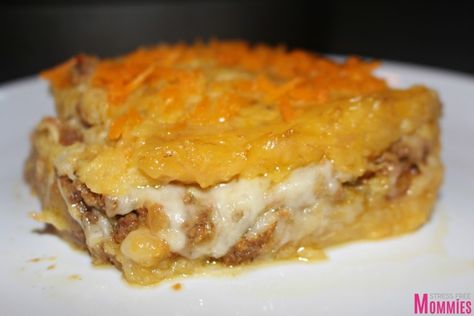 Pastelon De Platano Maduro (Dominican recipe) - Stress Free Mommies Pastelon Recipe, Dominican Dish, Dominicano Recipes, Boricua Recipes, Dominican Food, Flan Recipe, Slow Cooked Meals, Healthy Drinks Smoothies, Thanksgiving Dishes