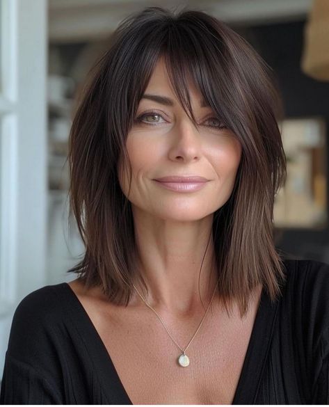 Haircut For Square Face, Square Face Hairstyles, Hair Quiz, Bangs With Medium Hair, Square Face, Mid Length Hair, Haircuts For Fine Hair, Haircuts For Women, Cool Haircuts