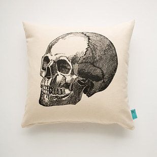 Dress your bed with skulls and anatomical hearts. | 24 Ways To Have The Creepy Goth Bedroom Of Your Dreams Macabre Decor, Skull Love, Goth Bedroom, Large Throw Pillows, Skull Pillow, Halloween Pillows, Holiday Pillows, Spooky Decor, Chic Office