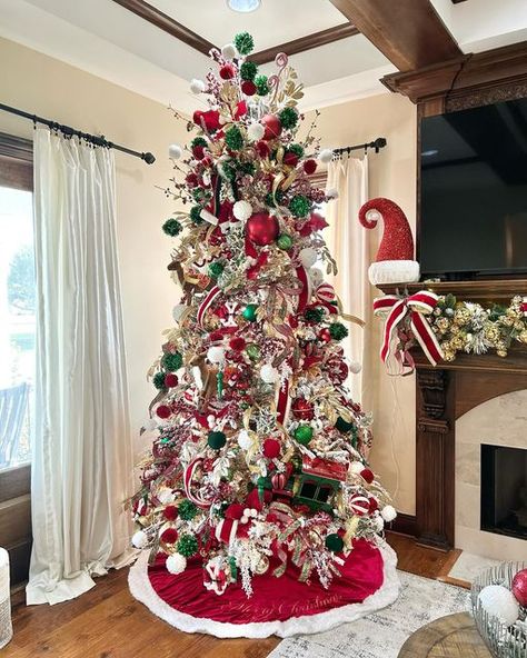 Shannon Knight Bella on Instagram: "North Pole tree! Check out Santa and his reindeer as well as the polar express train. So fun to do this one! #christmas #christmas2023 #christmastree #christmasmantle #Christmas decor #christmasdoor #christmaswreath #christmasdiningtable #christmastrends #christmastrends2023 #christmasdecorations #christmasdecor #christmastreedecorations #polarexpress #santa #northpole #reindeer" North Pole Christmas Tree, Northpole Christmas Decorations, North Pole Christmas Decor, Polar Express Train, Christmas Dining Table, Santa And His Reindeer, Polar Express, Christmas Mantle, Christmas Trends