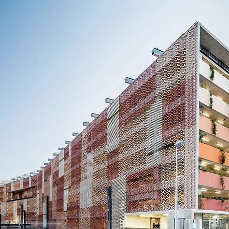 Image 1 of 5 from gallery of Ceramic Textiles for Facades | Flexbrick. Hanging Flexible System St Roch, Concrete Panel, Ground Floor Plan, House Materials, Montpellier, Residential Building, Facades, Terra Cotta, Hotels And Resorts