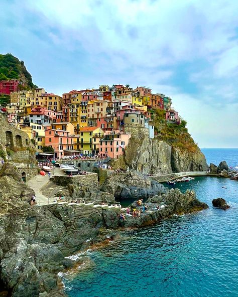 Monterroso Cinque Terre, Monterosso Cinque Terre Italy, Portorosso Italy, Monterosso Italy, Cinque Terre Monterosso, Tmnt Oc, Milan Italy Travel, Cinque Terre Italy, Living In Italy