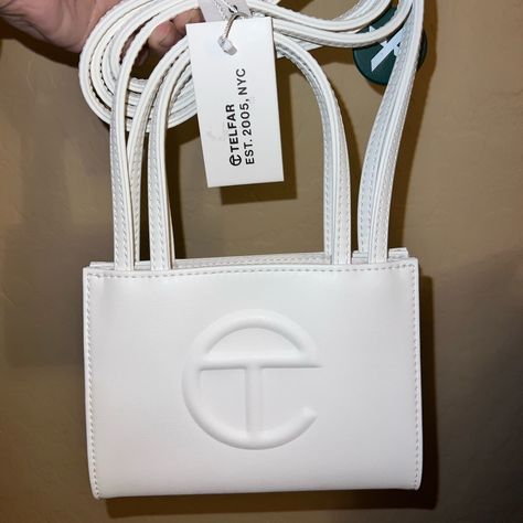 Vegan Leather White Telfar Bag Bnwt Back To School Purses, White Designer Purse, Telfer Bag, White Telfar Bag, White Telfar, White Mini Bag, E Bag, Telfar Bags, Ugg Bag