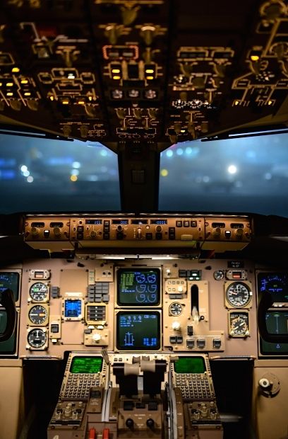 Pilot Jobs May/June 2018 Cockpit Wallpaper, Airplane Cockpit, Plane Wallpaper, Quality Background, Best Airplane, Small Aircraft, Airplane Wallpaper, Pilots Aviation, Airline Pilot