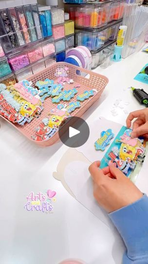 20K views · 857 reactions | 💙🍍💦SpongeBob Gable boxes💦🍍 💙

#spongebob #spongebobparty #spongebobsquarepants #spongebobbirthday #spongebobcake #partyfavors #partyfavorsforkids #partycake #cotillones #behindthescenes #christmasseason

.
.
.
.
.
.
.
.

sweet one birthday sweetone  themed birthday party  first daily  cumpleaños fiesta de niños  primer cumpleaños inspiration custom favors favor for kids  party ideas two sweet birthday  custom party decor  table decor Christmas season kids party inspo wedding ideas bridal  gifts party planners candyland cake Pringles Disneyland | Liz 🙋🏻‍♀️| Birthday Party Decor | Papeleria Personalizada | Zimmer90 · What Love Is Gable Boxes Ideas Birthday Parties, Two Sweet Birthday, Sweet One Birthday, Kids Party Ideas, Candyland Cake, Spongebob Cake, Table Decor Christmas, 25th Birthday Parties, Spongebob Party