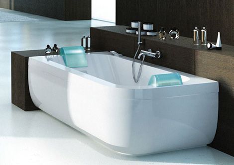 Rub-a-dub-dub, two in a tub - the sleek two person Aquasoul Double whirlpool tub from Jacuzzi is about as luxurious as they come. The contemporary design boasts a modern... 2 Person Bathtub, Bath Tub For Two, Two Person Tub, Deep Bathtub, Large Bathtub, Jacuzzi Bathtub, Jacuzzi Bath, Jetted Bath Tubs, Whirlpool Bath