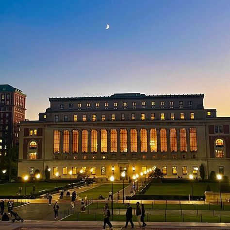 Columbia University Campus, Columbia University Dorm, Columbia Aesthetic, Columbia University Aesthetic, Colombia University, Columbia Uni, Columbia Law School, Columbia Law, University Inspiration