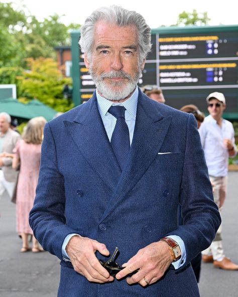 All the cool guys are wearing double-breasted suits this summer. (Specifically, Glen Powell is wearing @brioni_official, Pierce Brosnan is wearing @RalphLauren, and Rob Delaney is wearing @newandlingwood above.) At the link in bio, we've rounded up similar styles for all of your own summer suiting needs. Rob Delaney, Glen Powell, Pierce Brosnan, Round Up, Double Breasted Suit, The Cool, This Summer, Double Breasted, Link In Bio