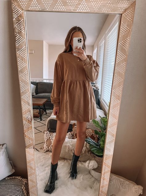 Babydoll Long Sleeve Dress, Long Sleeve T Shirt Dress, Long Sleeve Baby Doll Dress, Fall Long Sleeve Dress, Long Sleeve Fall Dress Casual, Babydoll Dress Long Sleeve, Babydoll Dress Outfit Fall, Casual Fall Dress Outfit, Fall Fancy Outfits